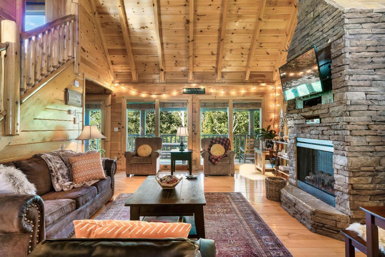 Summer Sale! Pool, Sauna, View, Hottub, Game Holiday home Sevierville