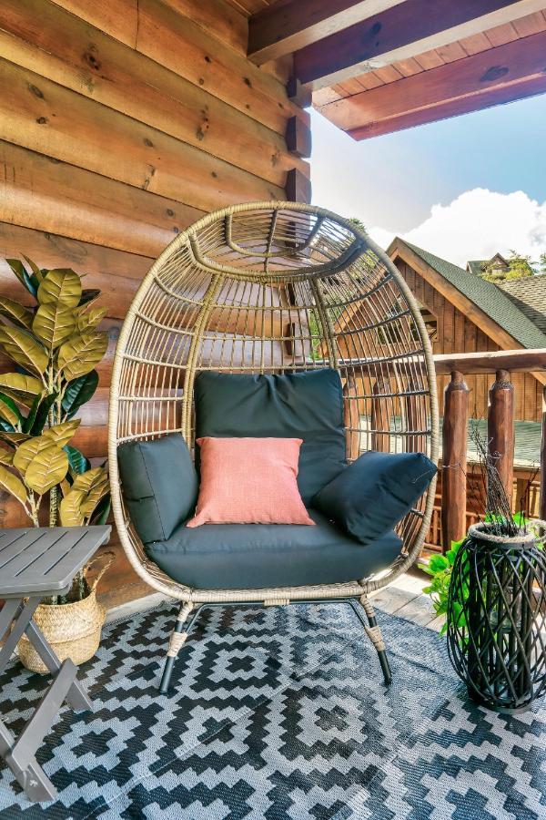 Summer Sale! Pool, Sauna, View, Hottub, Game Holiday home