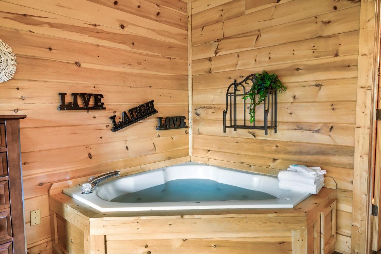 Holiday home Summer Sale! Pool, Sauna, View, Hottub, Game