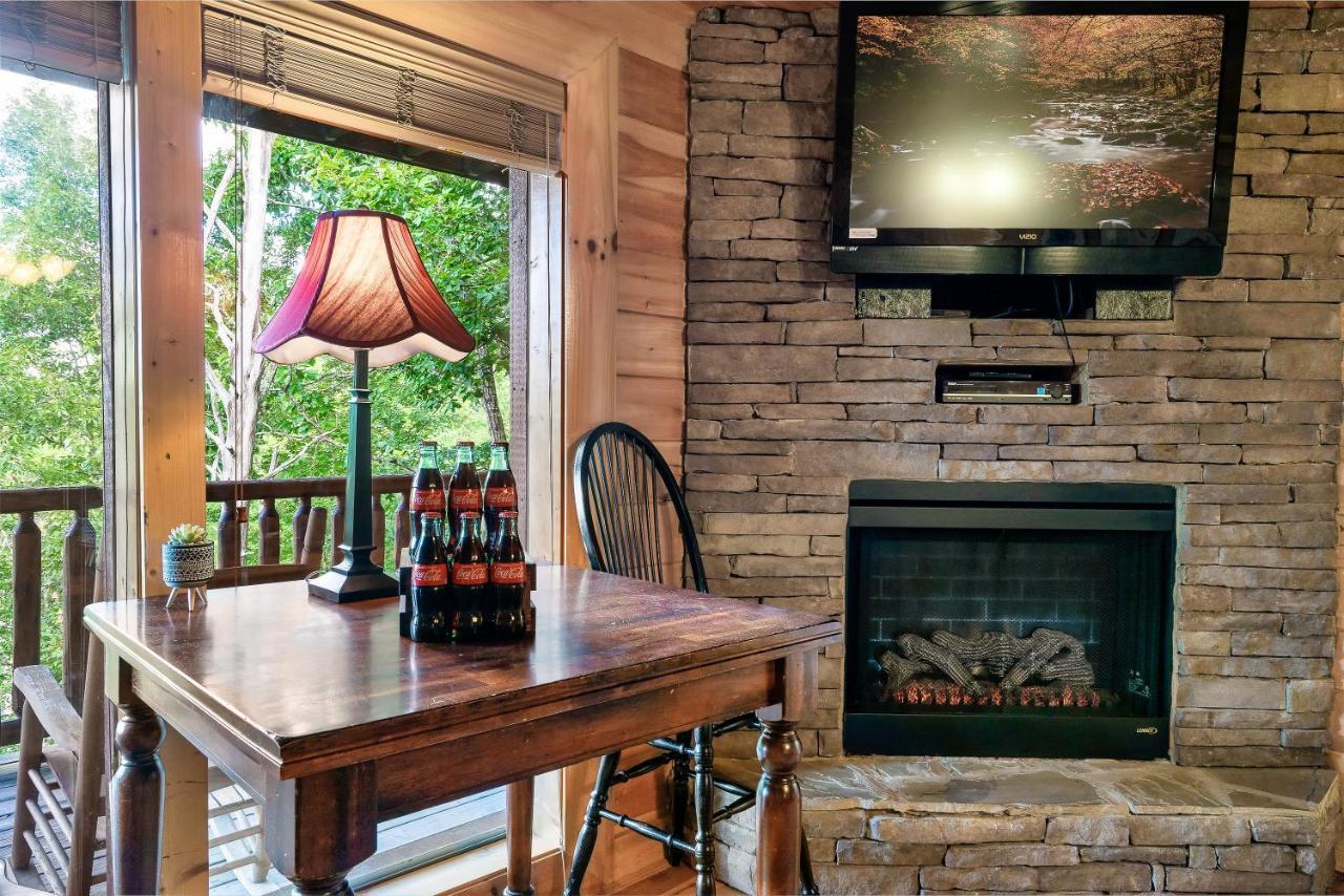 Holiday home Summer Sale! Pool, Sauna, View, Hottub, Game